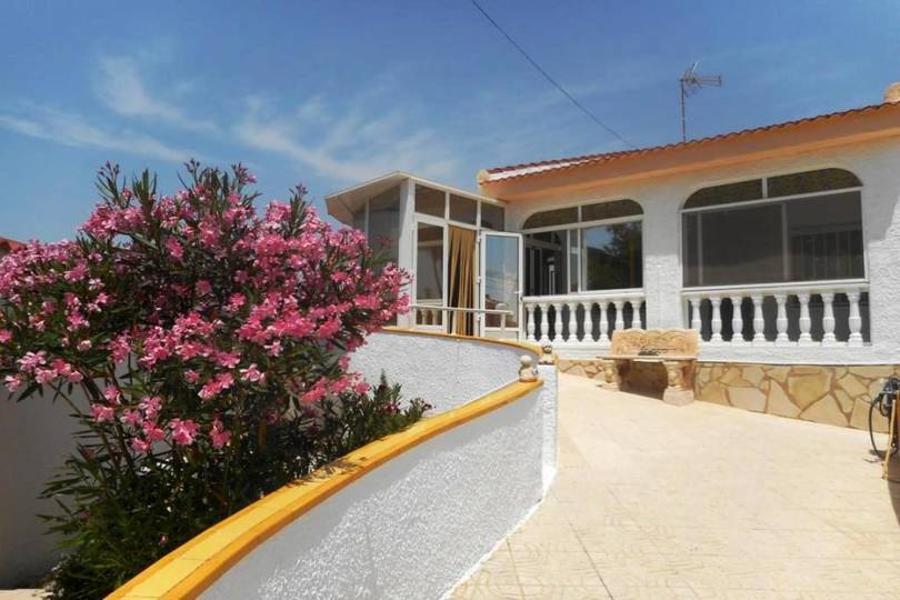 Rojales,Alicante,España,4 Habitaciones Habitaciones,2 BañosBaños,Fincas-Villas,2282