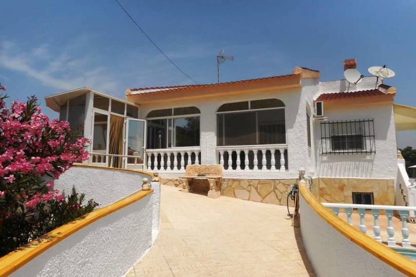 Rojales,Alicante,España,4 Habitaciones Habitaciones,2 BañosBaños,Fincas-Villas,2282