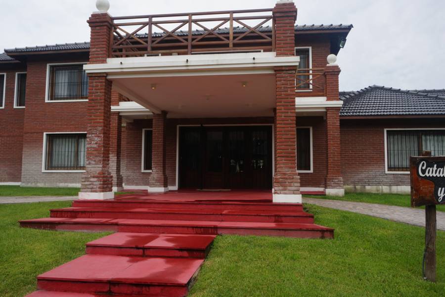Mar Azul,Buenos Aires,8 Habitaciones Habitaciones,8 BañosBaños,Casas,43,1124