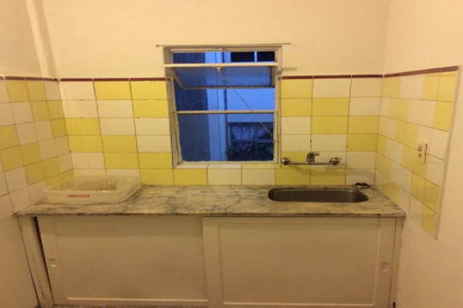 Montevideo,Montevideo,Uruguay,1 Dormitorio Habitaciones,1 BañoBaños,Apartamentos,Paullier y 18 de julio,2332