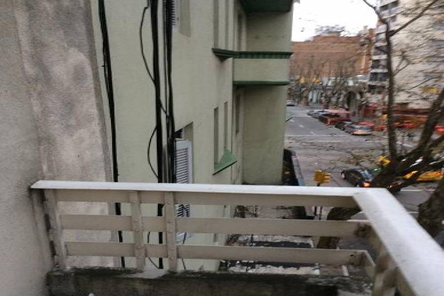 Montevideo,Montevideo,Uruguay,1 Dormitorio Habitaciones,1 BañoBaños,Apartamentos,Paullier y 18 de julio,2332