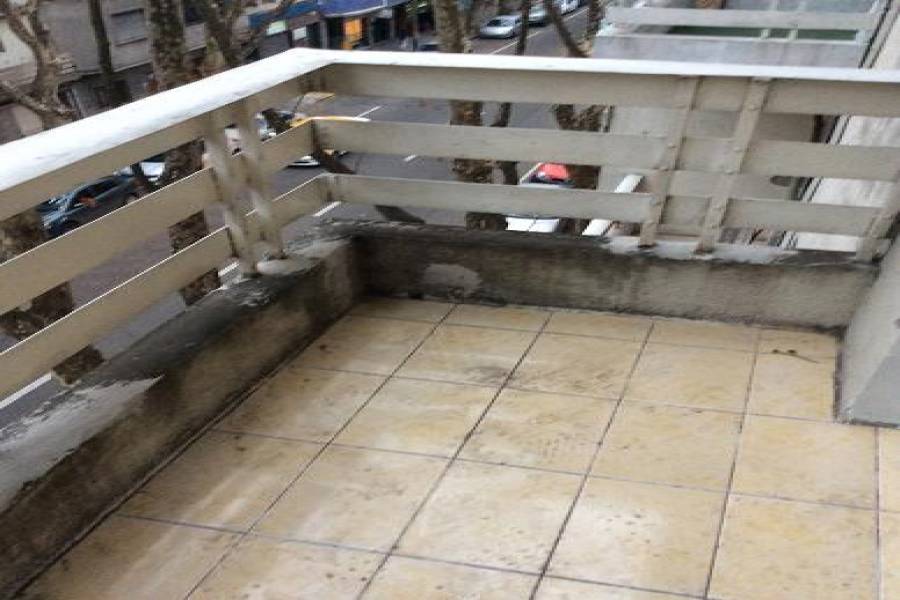 Montevideo,Montevideo,Uruguay,1 Dormitorio Habitaciones,1 BañoBaños,Apartamentos,Paullier y 18 de julio,2332