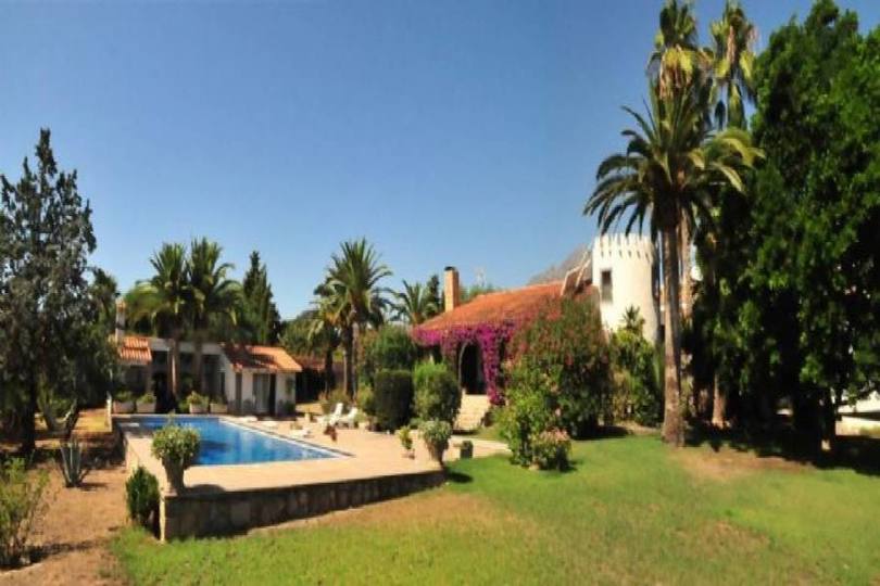 Alfaz del Pi,Alicante,España,4 Bedrooms Bedrooms,4 BathroomsBathrooms,Casas,16000