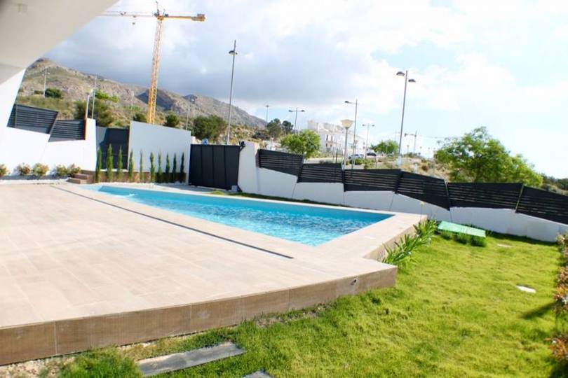 Finestrat,Alicante,España,3 Bedrooms Bedrooms,2 BathroomsBathrooms,Casas,16060