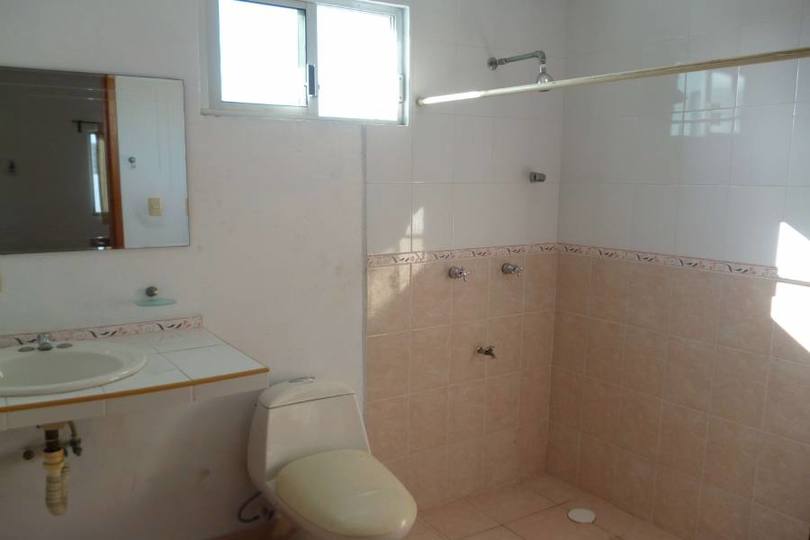 Mérida,Yucatán,México,3 Habitaciones Habitaciones,3 BañosBaños,Casas,25A Fracc.Pensiones,2368