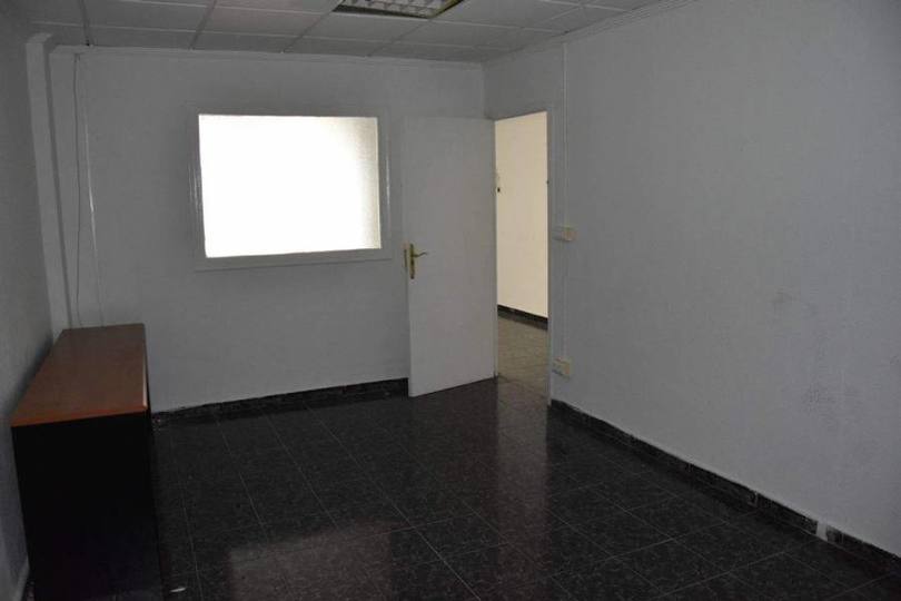 Elche,Alicante,España,2 BathroomsBathrooms,Local comercial,16477