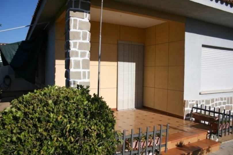 Pedreguer,Alicante,España,4 Bedrooms Bedrooms,1 BañoBathrooms,Casas,16516