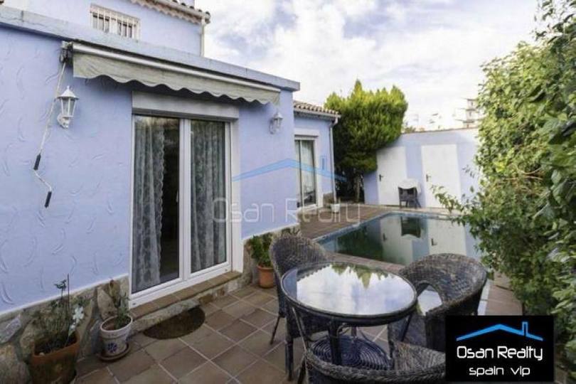 Dénia,Alicante,España,3 Bedrooms Bedrooms,2 BathroomsBathrooms,Casas,16605