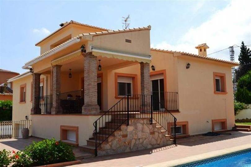 Dénia,Alicante,España,3 Bedrooms Bedrooms,4 BathroomsBathrooms,Chalets,16741