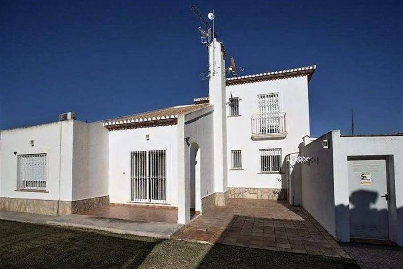 Dénia,Alicante,España,3 Bedrooms Bedrooms,3 BathroomsBathrooms,Chalets,16759