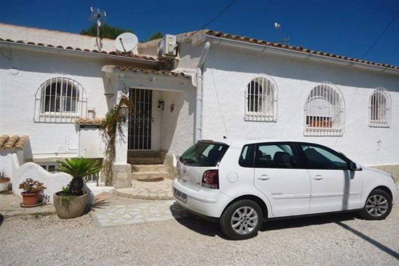 Dénia,Alicante,España,4 Bedrooms Bedrooms,2 BathroomsBathrooms,Chalets,16792