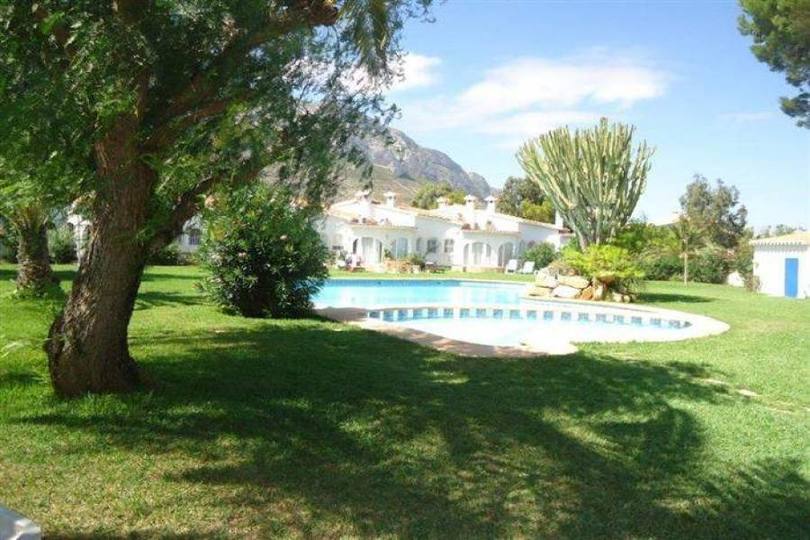 Dénia,Alicante,España,4 Bedrooms Bedrooms,2 BathroomsBathrooms,Chalets,16792