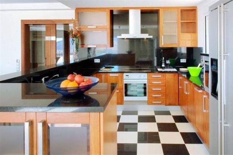 Pedreguer,Alicante,España,4 Bedrooms Bedrooms,7 BathroomsBathrooms,Chalets,16818