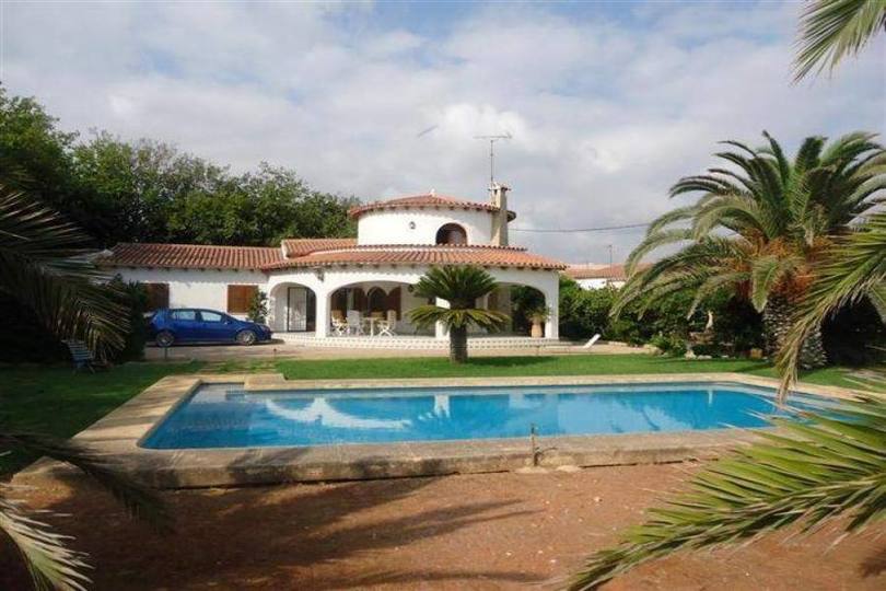 Dénia,Alicante,España,4 Bedrooms Bedrooms,2 BathroomsBathrooms,Chalets,16824