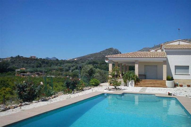 Beniarbeig,Alicante,España,5 Bedrooms Bedrooms,4 BathroomsBathrooms,Chalets,16832