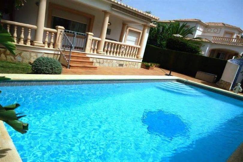 Dénia,Alicante,España,2 Bedrooms Bedrooms,2 BathroomsBathrooms,Chalets,16836