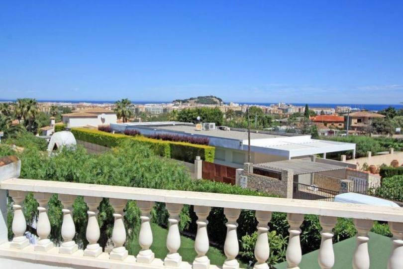 Dénia,Alicante,España,3 Bedrooms Bedrooms,2 BathroomsBathrooms,Chalets,16863