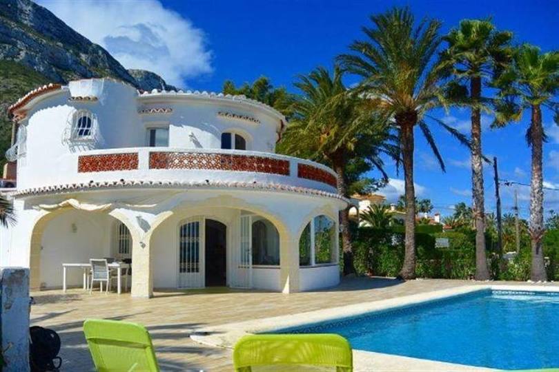 Dénia,Alicante,España,4 Bedrooms Bedrooms,2 BathroomsBathrooms,Chalets,16878