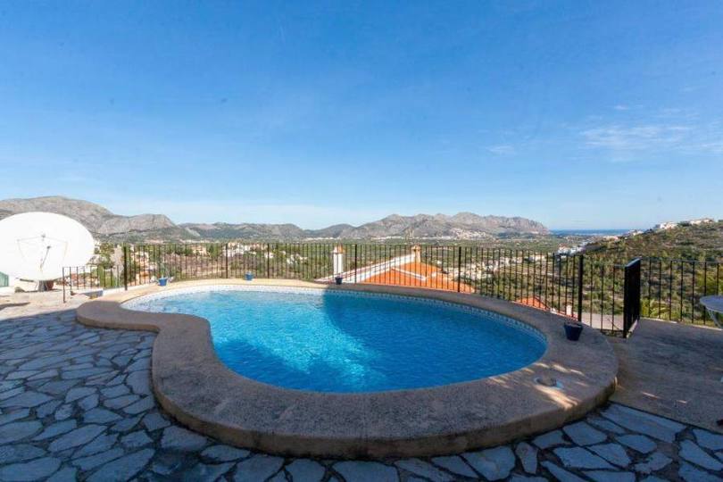 Orba,Alicante,España,3 Bedrooms Bedrooms,3 BathroomsBathrooms,Chalets,16881