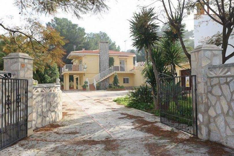 Dénia,Alicante,España,7 Bedrooms Bedrooms,3 BathroomsBathrooms,Chalets,16888