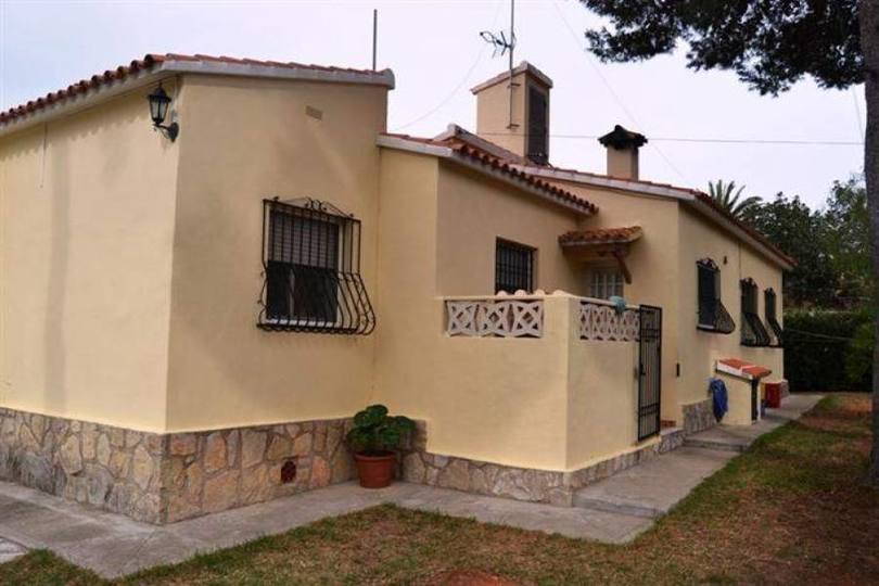 Dénia,Alicante,España,3 Bedrooms Bedrooms,2 BathroomsBathrooms,Chalets,16893