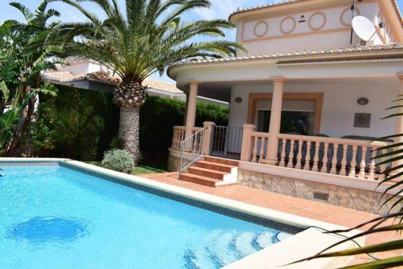 Dénia,Alicante,España,2 Bedrooms Bedrooms,2 BathroomsBathrooms,Chalets,16916