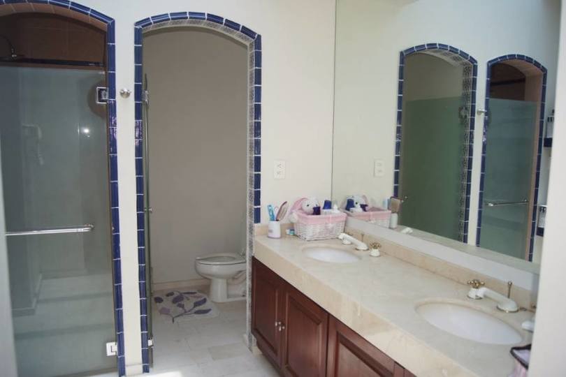 Lerma,Estado de Mexico,México,4 Habitaciones Habitaciones,4 BañosBaños,Casas,2439