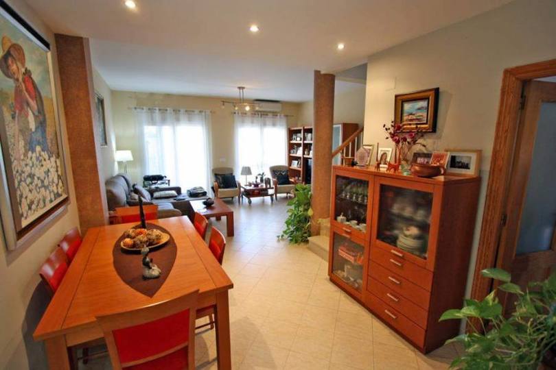 Els Poblets,Alicante,España,4 Bedrooms Bedrooms,2 BathroomsBathrooms,Chalets,16958
