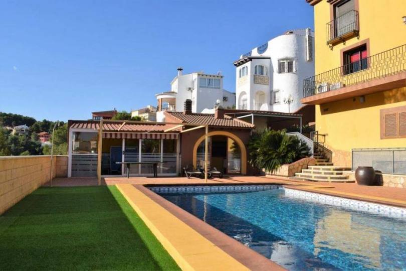Dénia,Alicante,España,3 Bedrooms Bedrooms,4 BathroomsBathrooms,Chalets,16964
