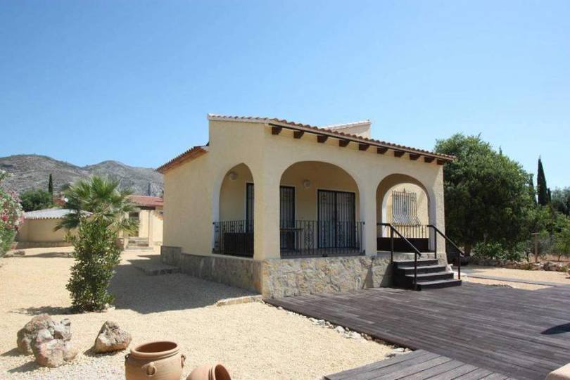 Jalon-Xalo,Alicante,España,2 Bedrooms Bedrooms,2 BathroomsBathrooms,Chalets,16972