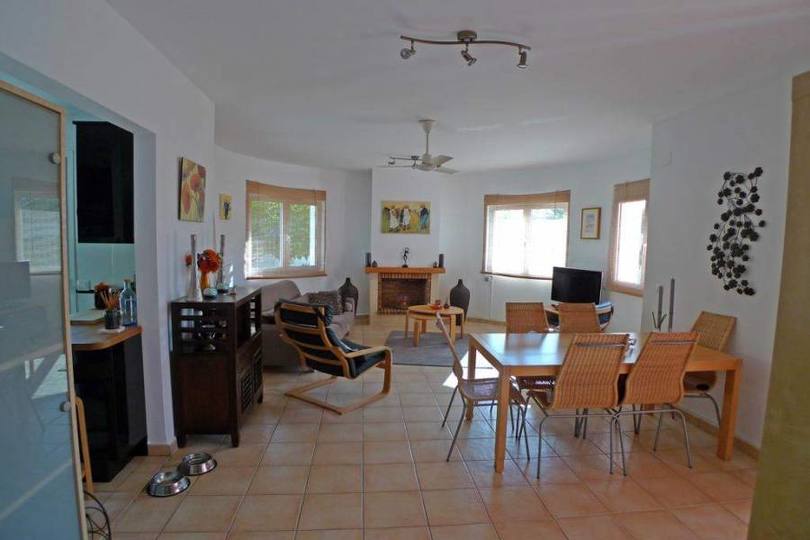 Jalon-Xalo,Alicante,España,3 Bedrooms Bedrooms,3 BathroomsBathrooms,Chalets,17046