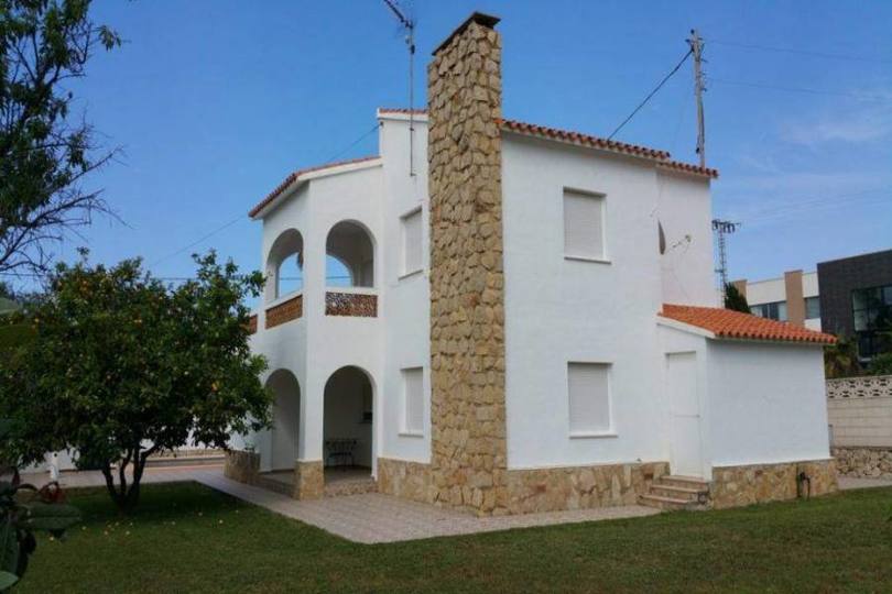 Dénia,Alicante,España,4 Bedrooms Bedrooms,4 BathroomsBathrooms,Chalets,17061