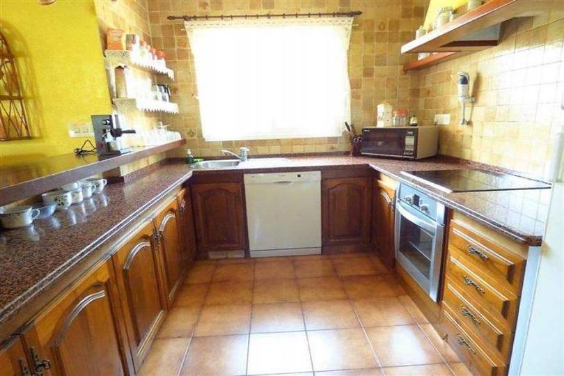 Dénia,Alicante,España,4 Bedrooms Bedrooms,2 BathroomsBathrooms,Chalets,17068