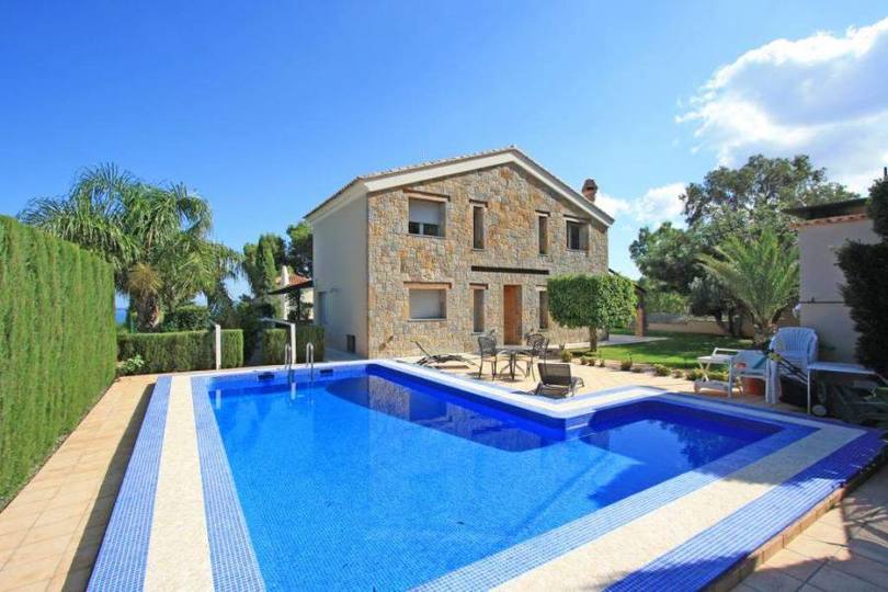 Dénia,Alicante,España,4 Bedrooms Bedrooms,4 BathroomsBathrooms,Chalets,17168