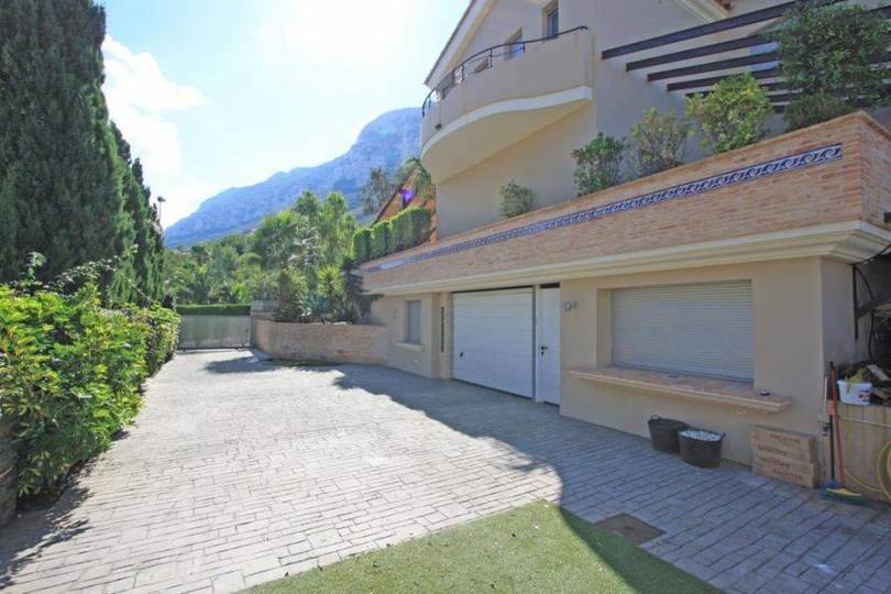 Dénia,Alicante,España,4 Bedrooms Bedrooms,4 BathroomsBathrooms,Chalets,17168