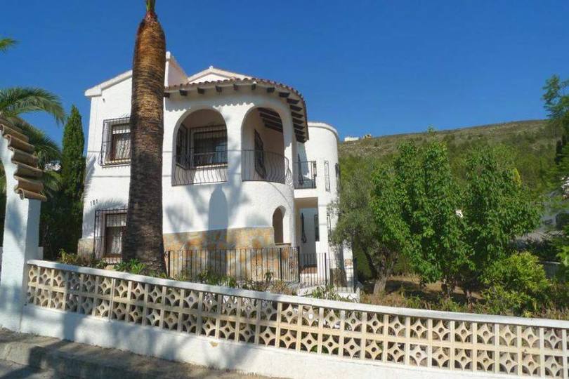 Moraira,Alicante,España,4 Bedrooms Bedrooms,2 BathroomsBathrooms,Chalets,17181