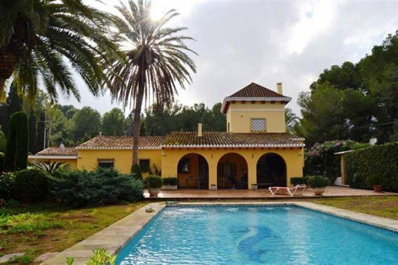 Dénia,Alicante,España,4 Bedrooms Bedrooms,4 BathroomsBathrooms,Chalets,17183