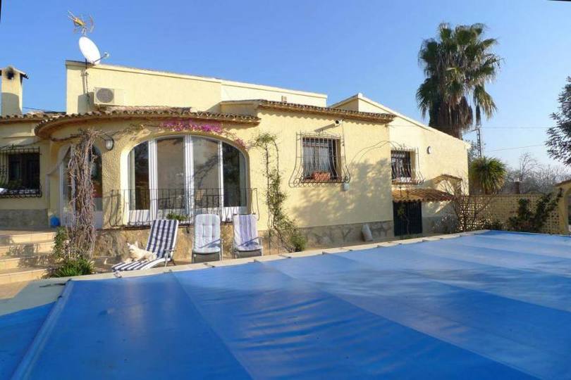 Jalon-Xalo,Alicante,España,3 Bedrooms Bedrooms,2 BathroomsBathrooms,Chalets,17185