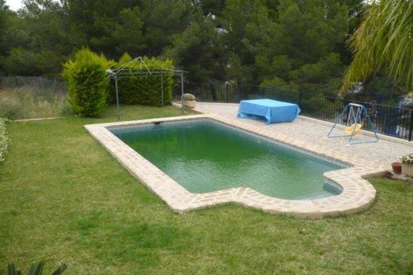 Pedreguer,Alicante,España,4 Bedrooms Bedrooms,3 BathroomsBathrooms,Chalets,17194