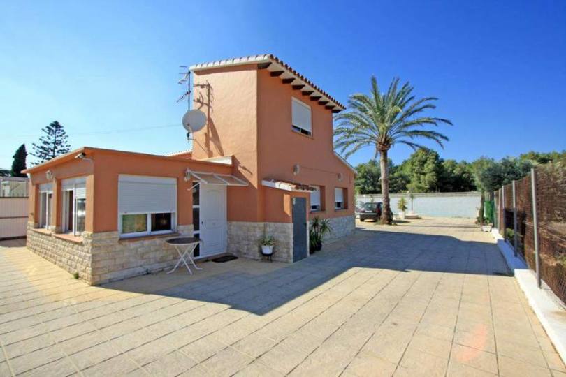 Dénia,Alicante,España,3 Bedrooms Bedrooms,1 BañoBathrooms,Chalets,17208