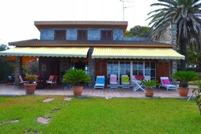 Dénia,Alicante,España,5 Bedrooms Bedrooms,3 BathroomsBathrooms,Chalets,17243