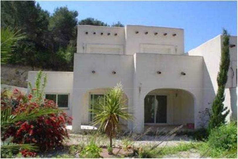 Calpe,Alicante,España,2 Bedrooms Bedrooms,2 BathroomsBathrooms,Chalets,17261