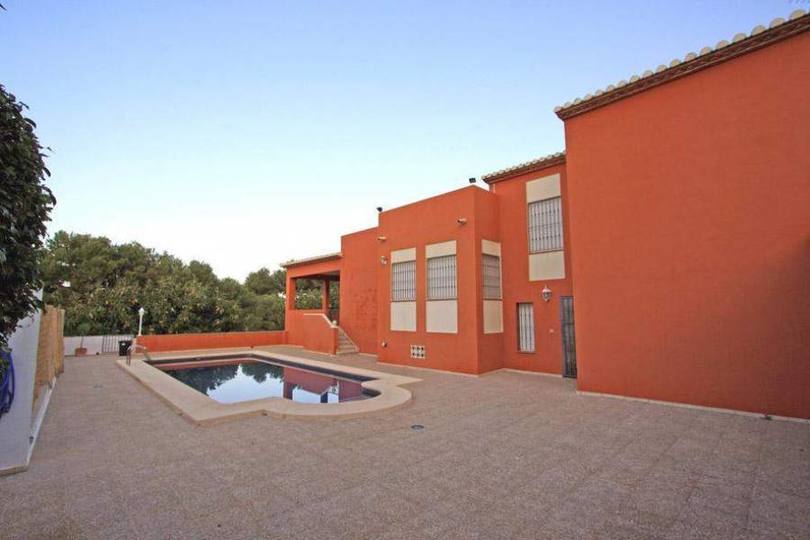 Dénia,Alicante,España,6 Bedrooms Bedrooms,3 BathroomsBathrooms,Chalets,17264