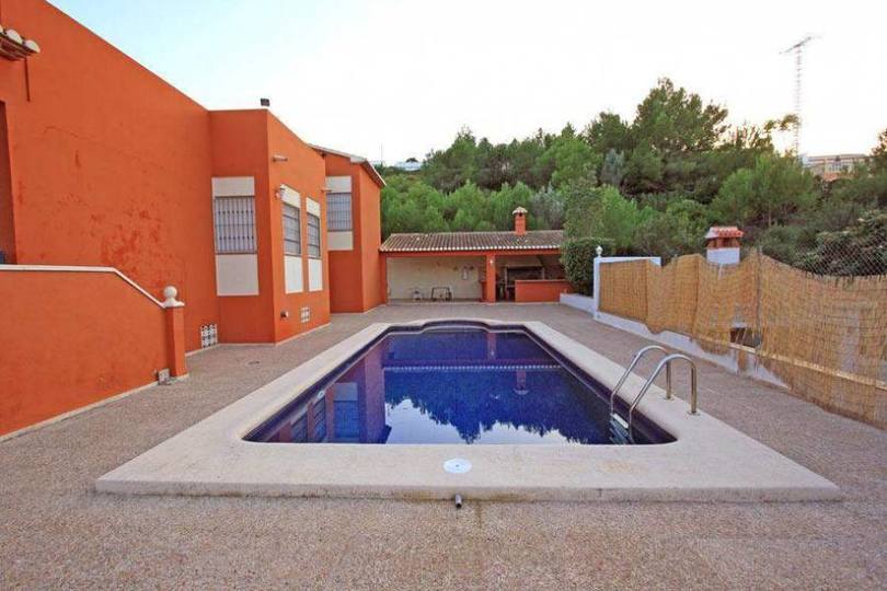 Dénia,Alicante,España,6 Bedrooms Bedrooms,3 BathroomsBathrooms,Chalets,17264