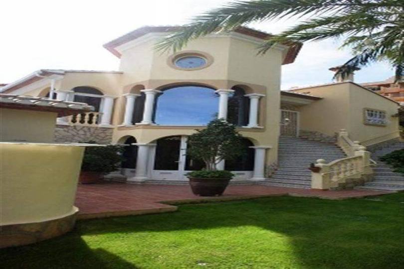 Pedreguer,Alicante,España,3 Bedrooms Bedrooms,4 BathroomsBathrooms,Chalets,17270