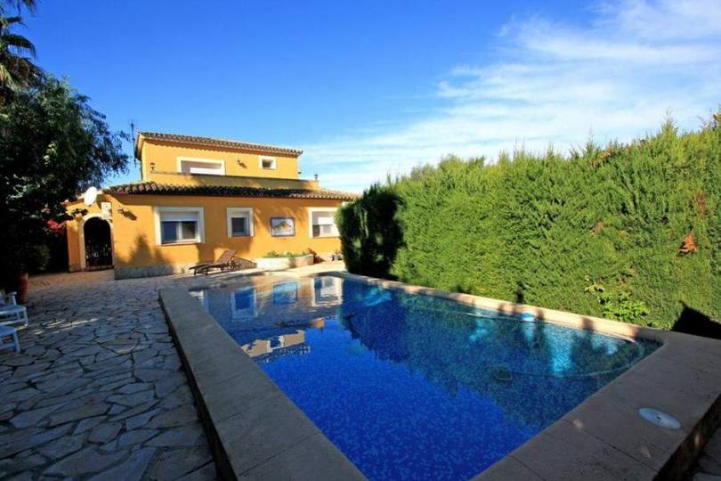 Dénia,Alicante,España,5 Bedrooms Bedrooms,3 BathroomsBathrooms,Chalets,17278