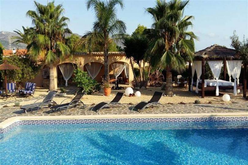 Orba,Alicante,España,3 Bedrooms Bedrooms,4 BathroomsBathrooms,Chalets,17284