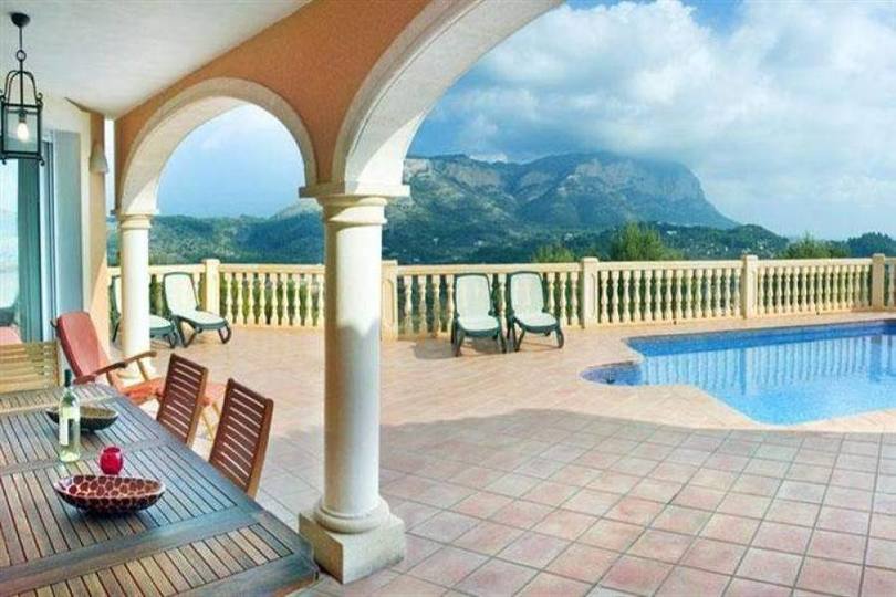 Pedreguer,Alicante,España,5 Bedrooms Bedrooms,4 BathroomsBathrooms,Chalets,17298