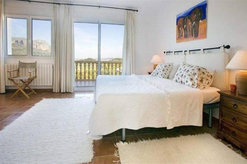 Pedreguer,Alicante,España,5 Bedrooms Bedrooms,4 BathroomsBathrooms,Chalets,17298