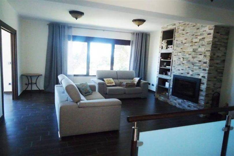 Dénia,Alicante,España,5 Bedrooms Bedrooms,3 BathroomsBathrooms,Chalets,17310